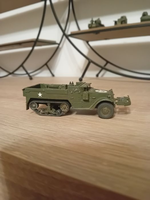 Model 1/72  m3 half track