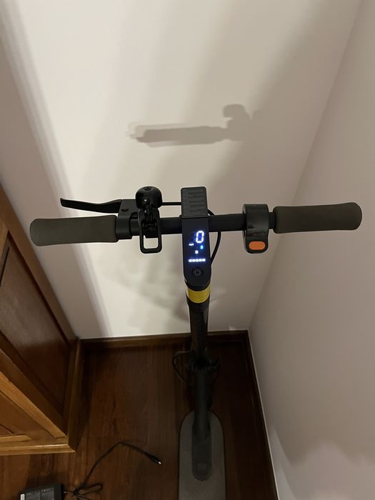 Trotinete Mi Eletric Scooter Essential