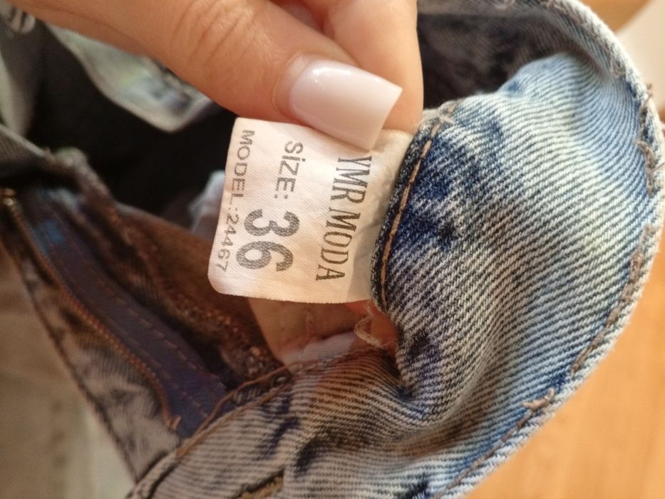 Женские джинсы, 36 размер.