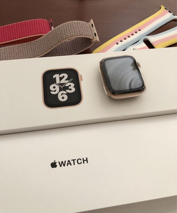 Apple watch se 44mm rose gold