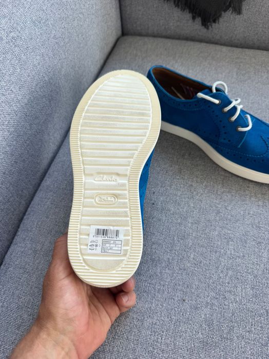 взяття нове Clarks UK 7 на 41р