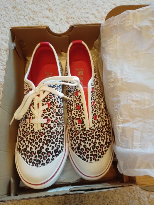 Новые   мокасины Bata