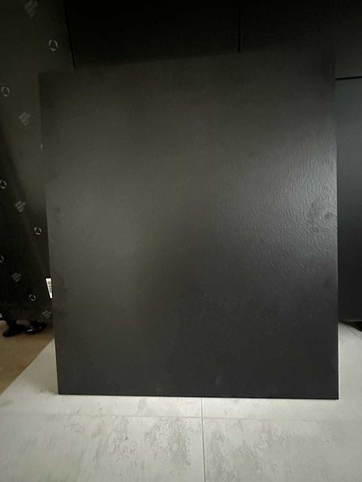 Blat HPL Egger 12mm 920x781 U999 ST76 laminat kompaktowy czarny rdzeń