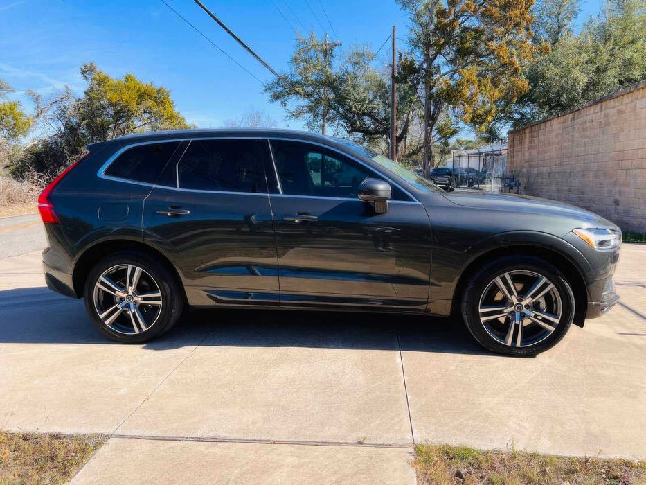 Volvo XC60      2020