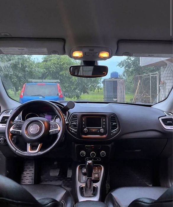 Продам Jeep(терміново )