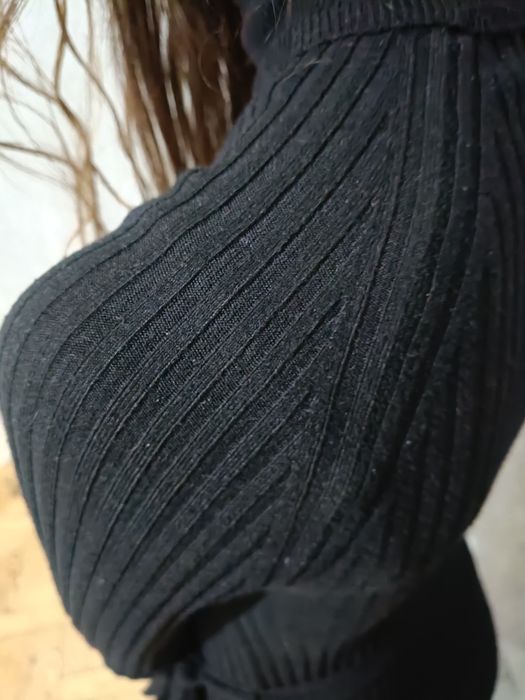 Vestido de malha da Mango – elegância e conforto num só look