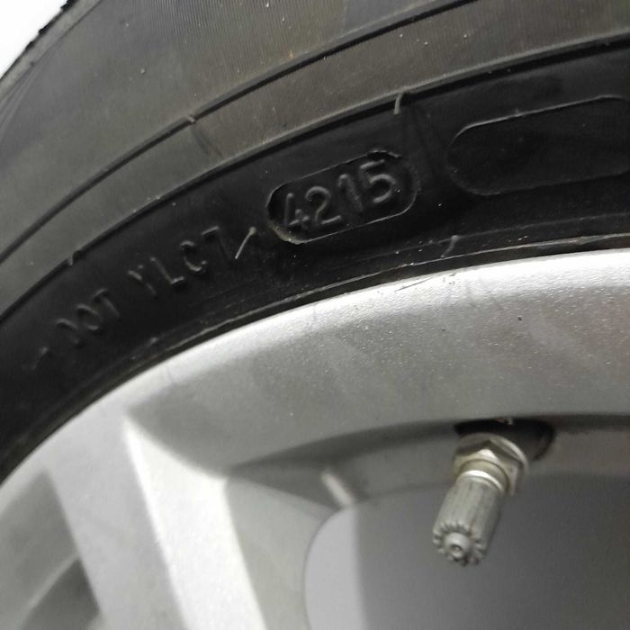 Felgi Alu BMW 17" 225X55R17 5x112 Opony NOKIAN