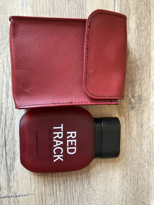 Pusty flakon wody toaletowej red track georges mezotti