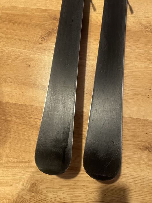 Używane narty Salomon