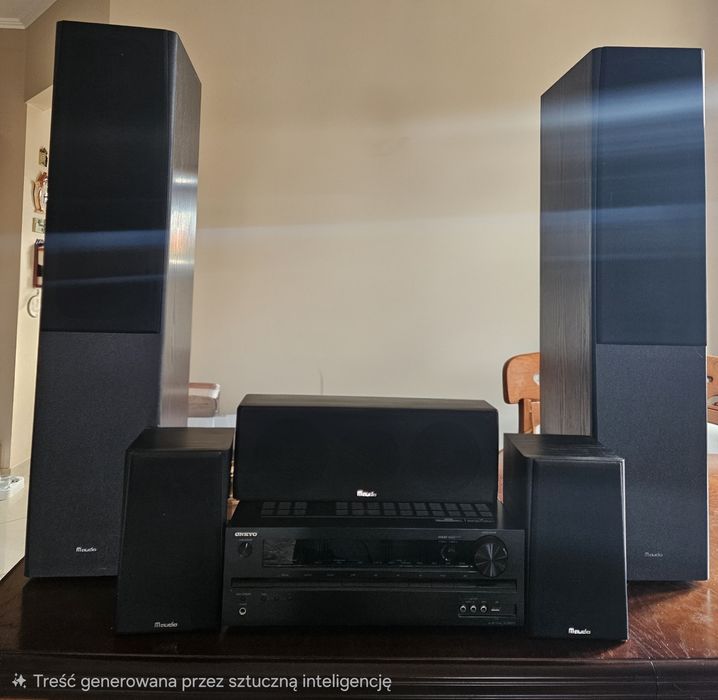 Kino domowe amplituner ONKYO głośniki M-audio 520 W