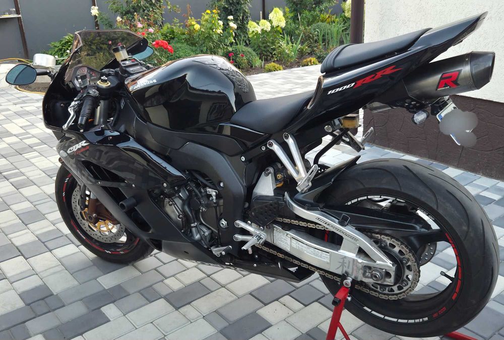 Продам Honda FireBlade cbr1000rr