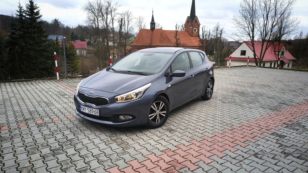 Kia Ceed 1.6 Benzyna // 135KM // Bluetooth // Alufelgi // Klimatyzacja //