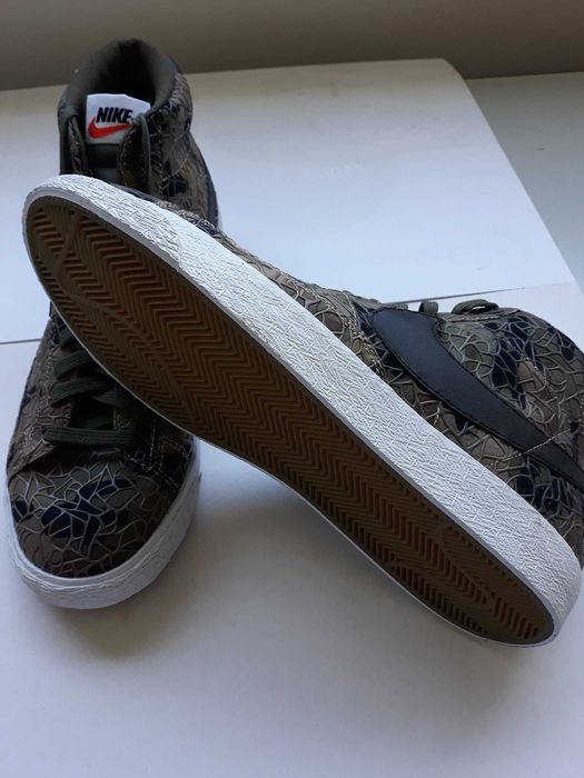 Nike Blazer MID PRM VNTG QS para o n.º 46 Versão especial camuflado