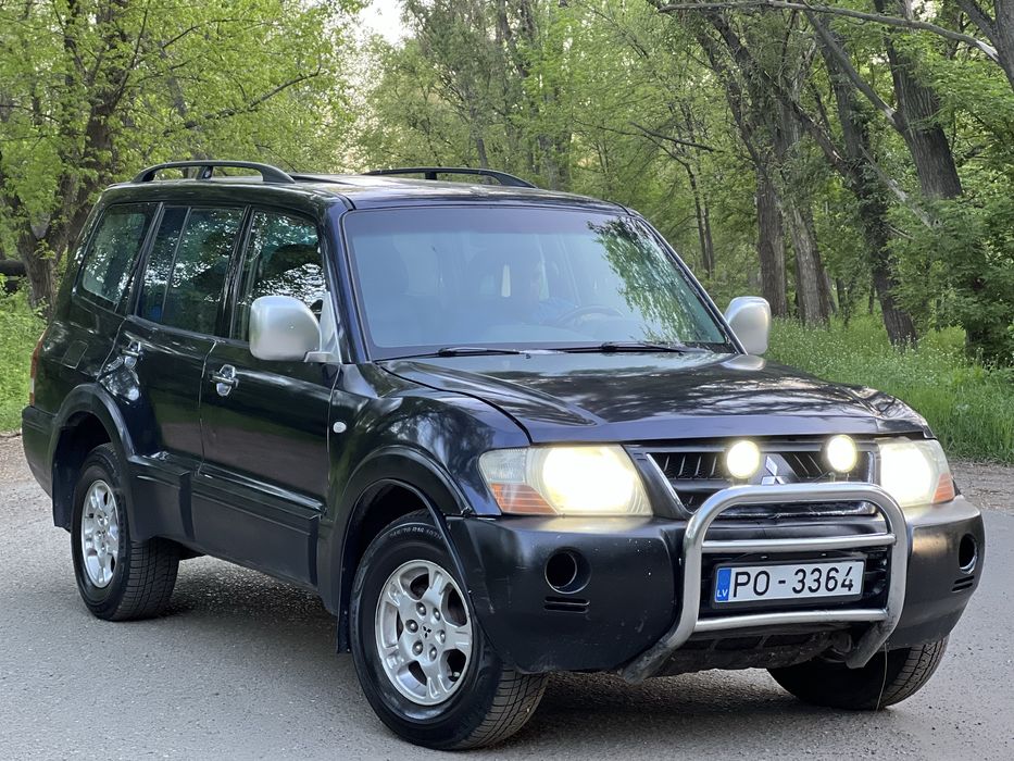 Продам Mitsubishi Pajero 3 в Отличном состоянии ,Автомат