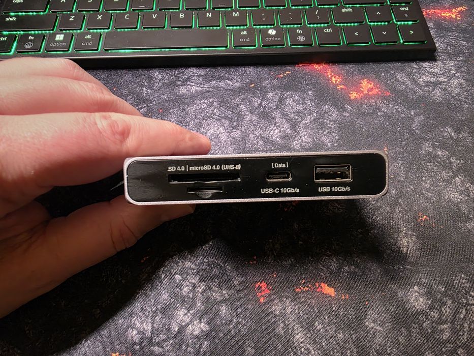 Caldigit - Soho Dock - USB Hub/Thunderbolt  Hub / SD Reader UHS II