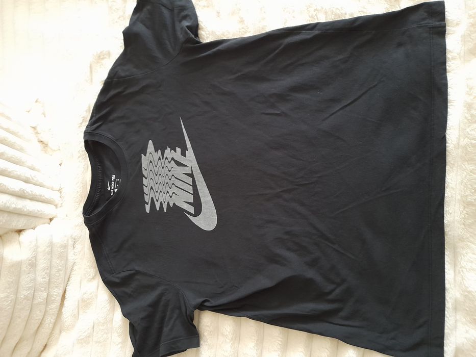 Чоловіча футболка бренду Nike XL розмір