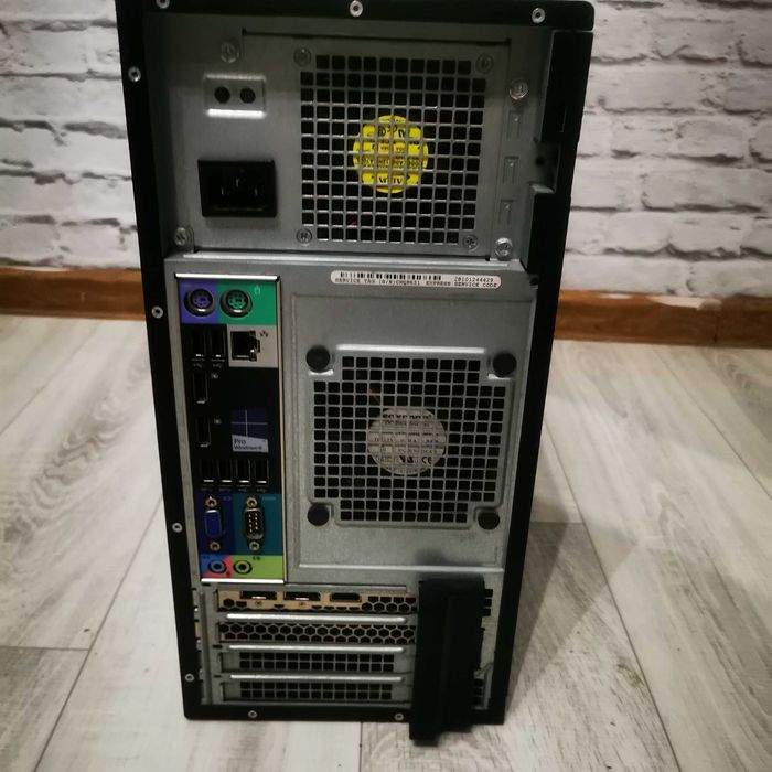 Komputer stacjonarny Intel (R) Core i7