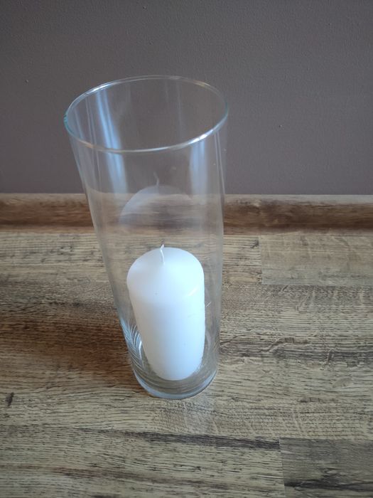 Szklane tuby 30cm ze świecami 4szt.