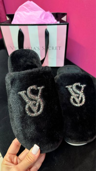 Домашні тапочки Victoria’s Secret