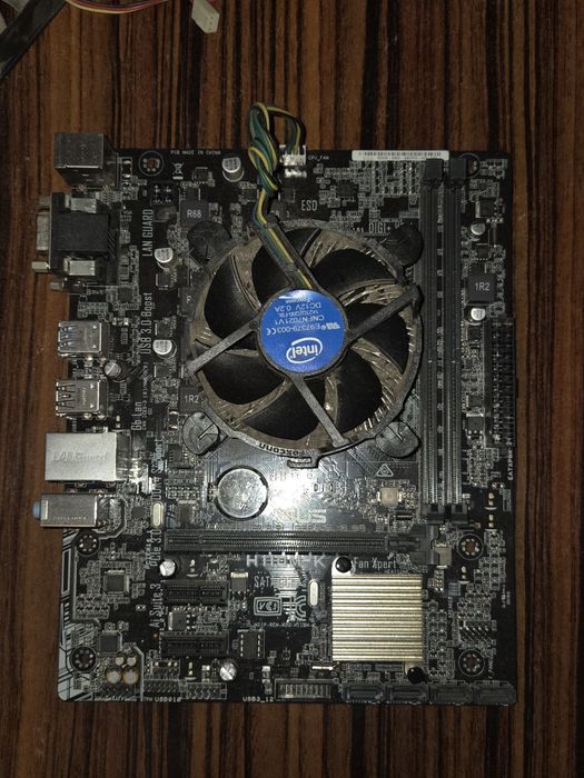 ASUS H110M-K x I5 7400 (с кулером)DDR4*
