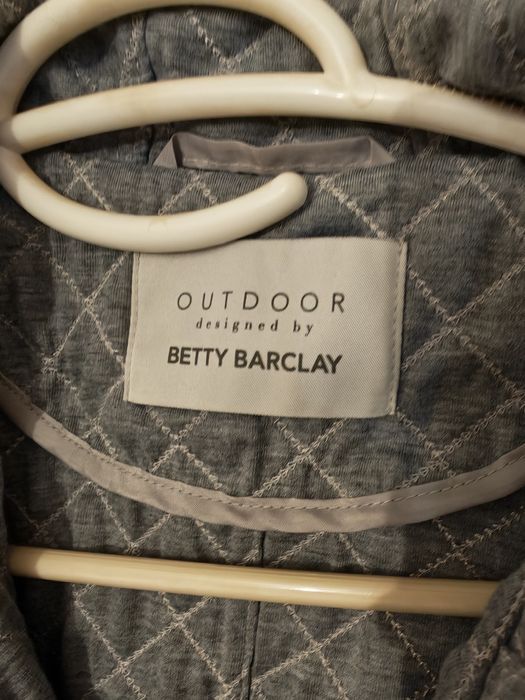 Damska kurtka wiosenna z kapturem Betty Barclay