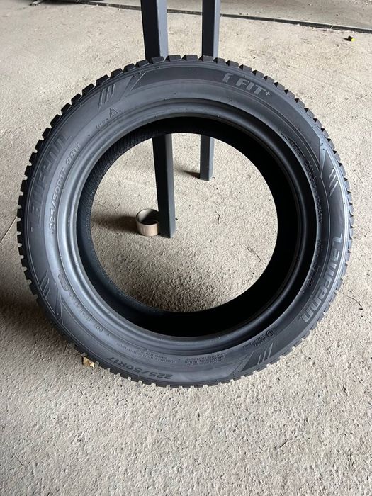 Шини 225/50 r17 Laufenn I*fit 2022рік 2шт зима (680)