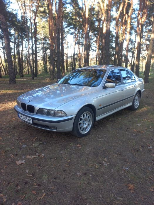 Продам BMW 520 i