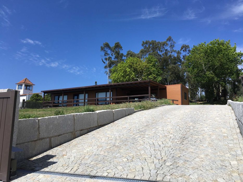 Moradia T3 à venda em Santa Comba Dão