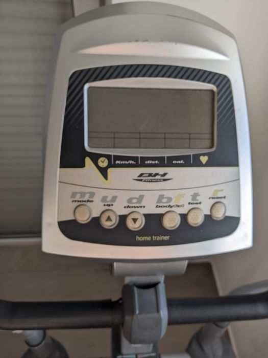 Bicicleta elíptica BH