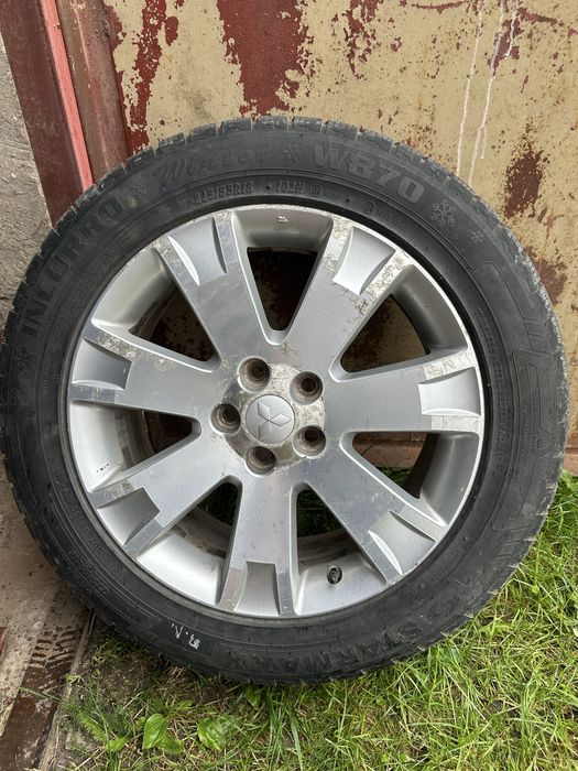 Продам шини (колеса) зимові  з дисками