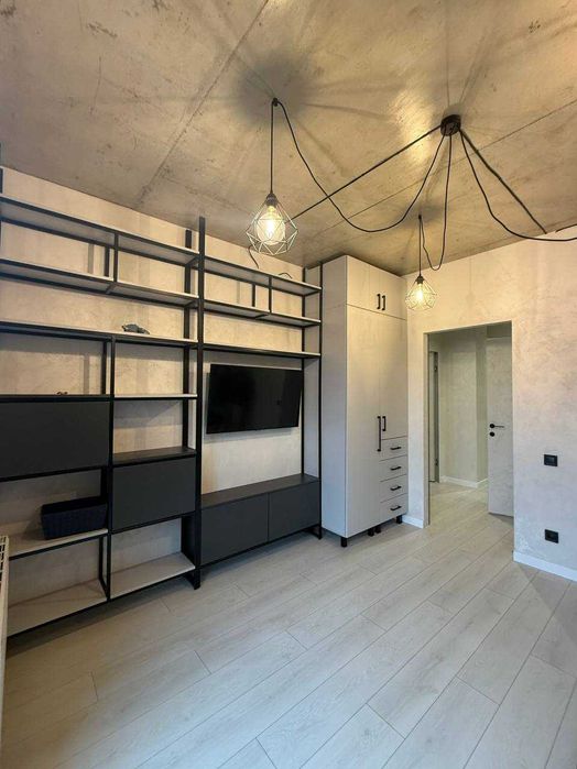 Оренда 2-кім. квартири з виглядом на парк Залізна Вода є 2 паркомісця