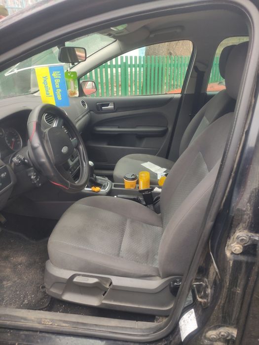 FORD FOCUS 1,6 бензин!