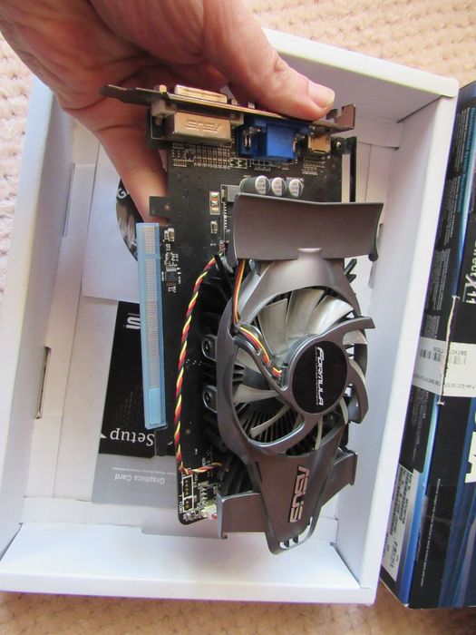 Asus PCI-E Radeon HD 6750 1Gb DDR5(128bit) (700/4000) (DVI,HDMI,D-Sub)