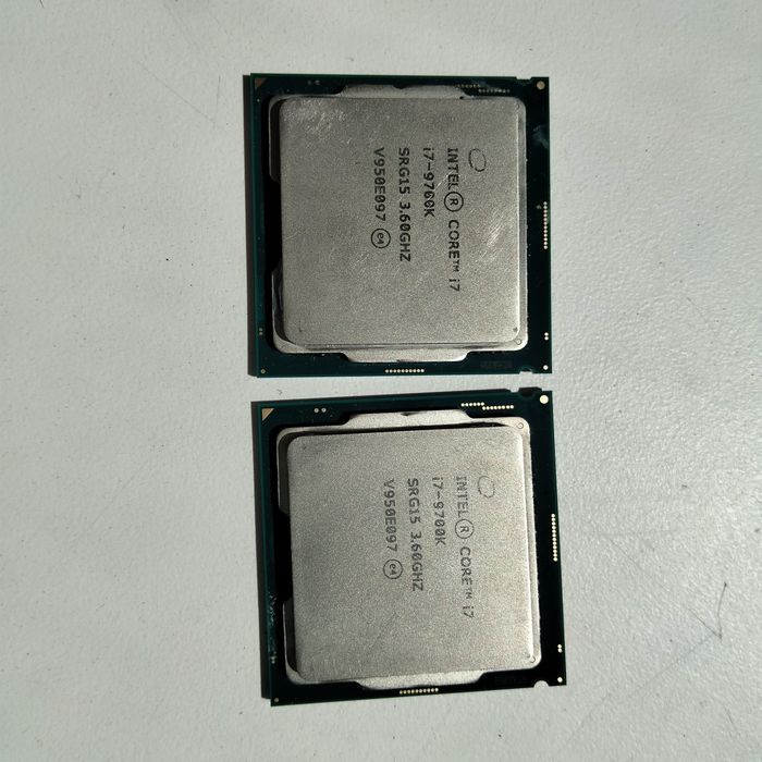 Intel i7 (7700 )