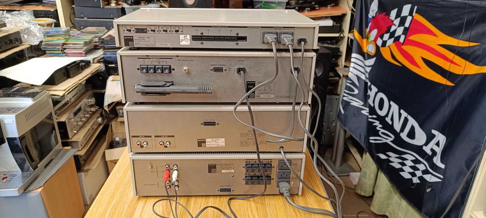 Стійка Sony  tape TC‐U60 -stereo amplifier- TA‐636 -FM-AM tuner ST‐636- timer PT-79R