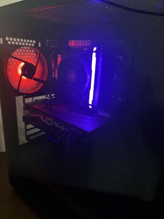 Gaming Desktop Ryzen 5 5600 + 5700xt