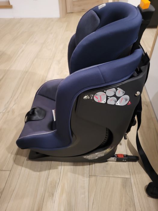 Fotelik samochodowy CHICCO Isofix 0-9 kg