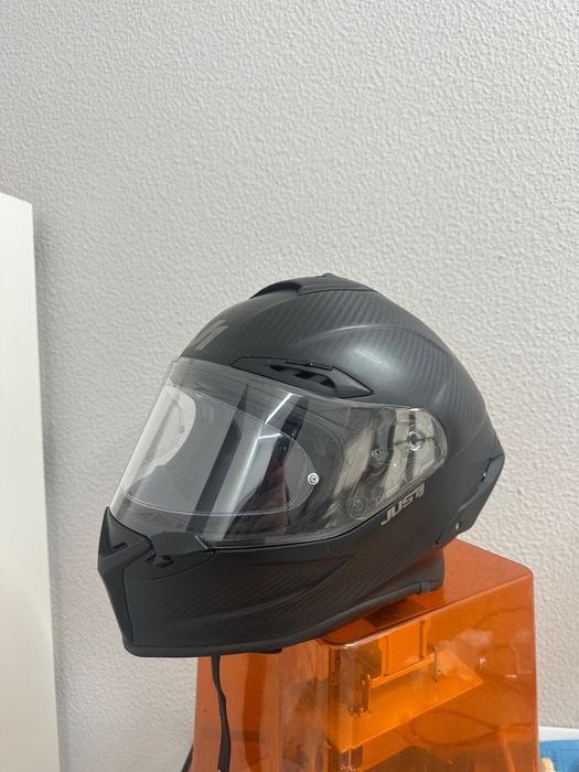 Capacete carbono  JUST 1