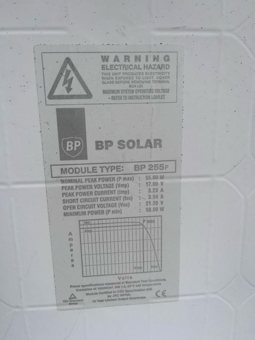 Sistema Solar Fotovoltaico com 4 Painéis, 6 Baterias UPower de 405 Ah e Inversor