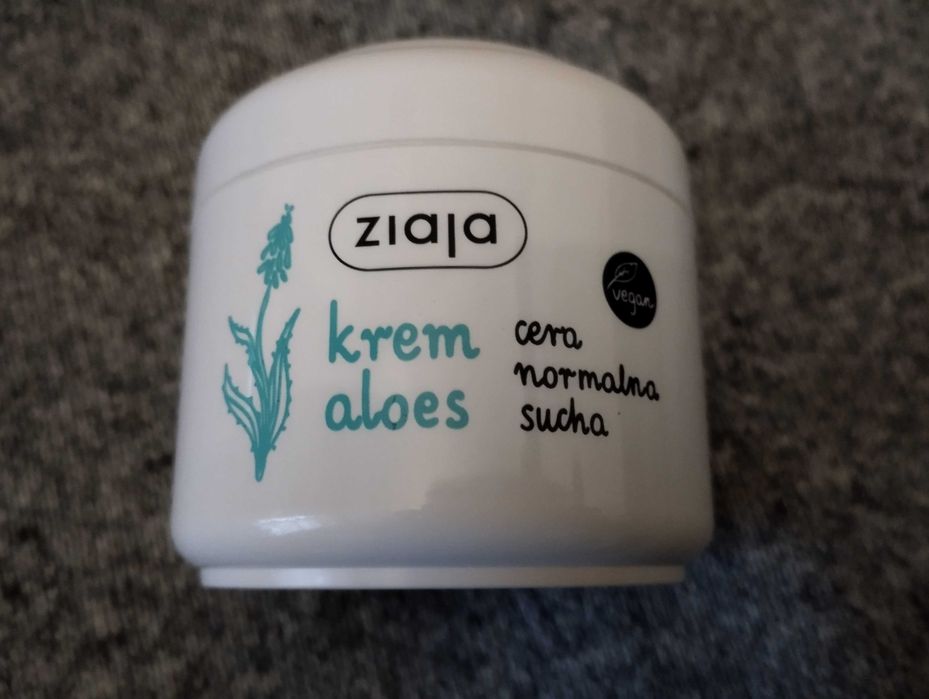 ZIAJA Krem nawilżający witaminy - 100 ml   95% składników naturalne