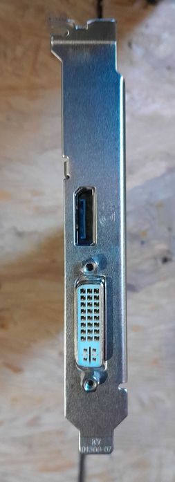 Karta graficzna AMD Radeon HD 8490 2gb, kabel DVI, przejściówki