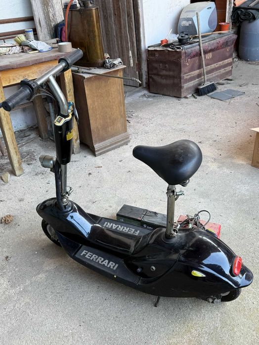 Trotinete a Bateria - FERRARI