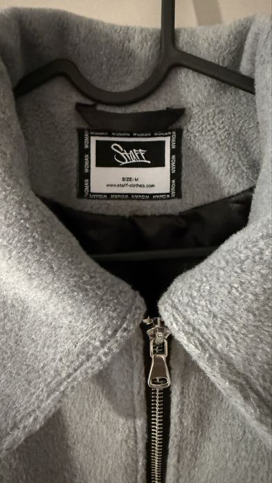 Куртка від Staff