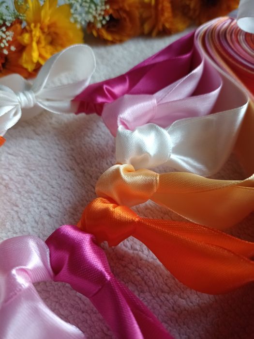 Ring oczepinowy 18 wstążek różowy pomarańczowy odcinany