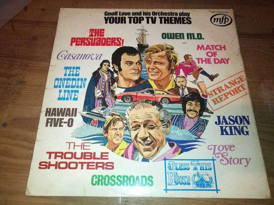 2 GEOFF LOVE LPs at €6 each