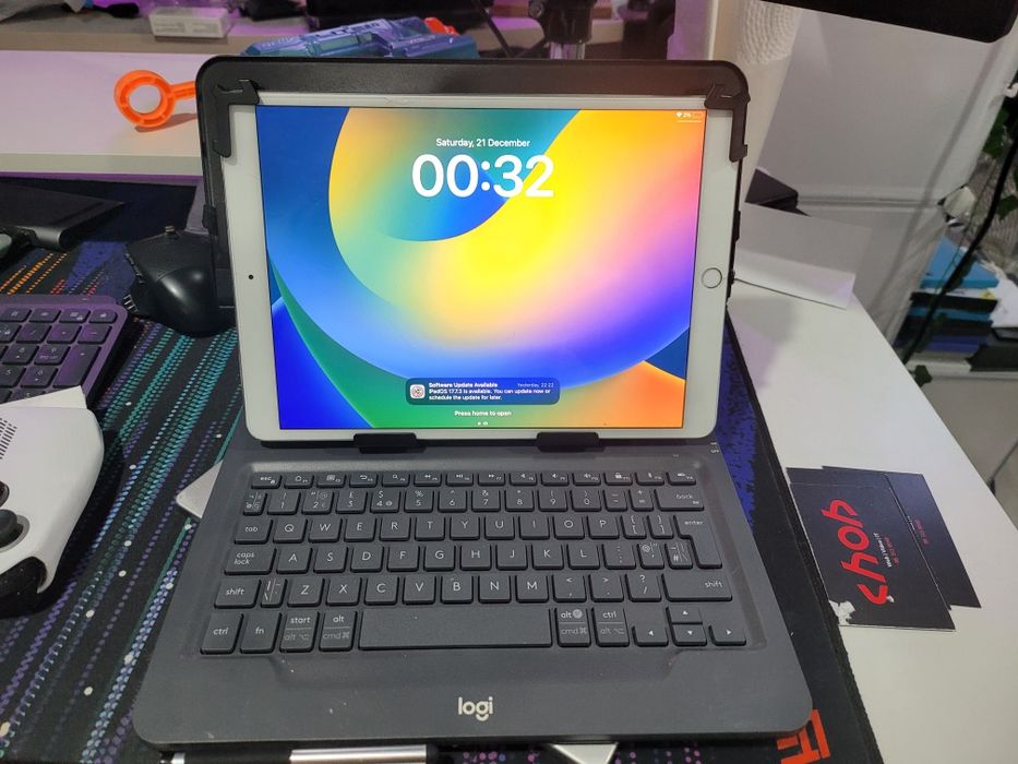 Ipad Pro 10.5in 90hz + Teclado Logitech
