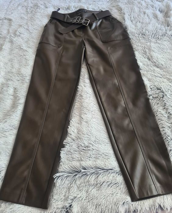 Шкіряні жіночі брюки