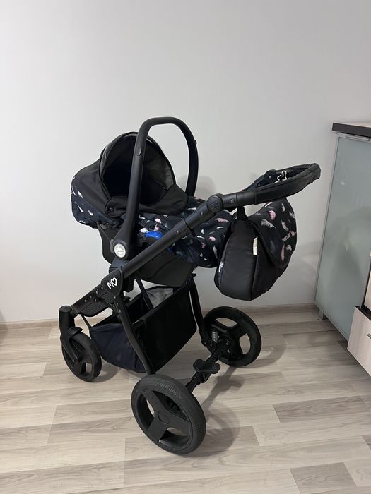 Стильна дитяча коляска 3в1 з автокріслом в шикарному стані