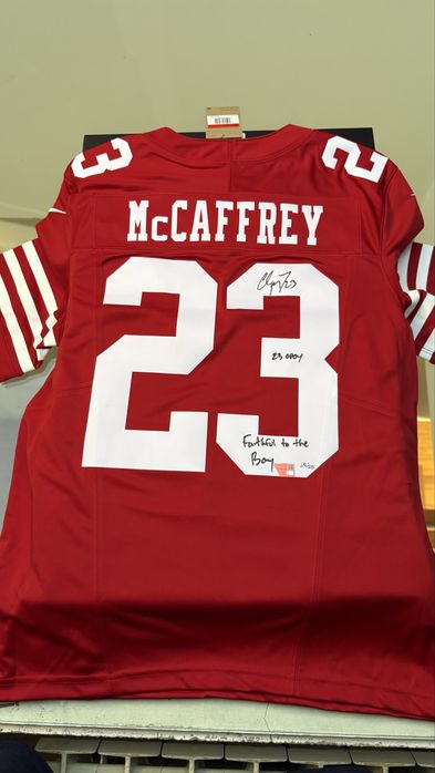 NFL Jersey autografado nunerado c inscricao Christian McCaffrey