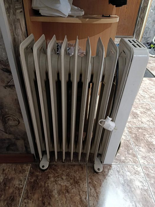 Продам масляный обогреватель